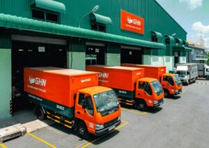 lắp đặt băng tải cong GHN